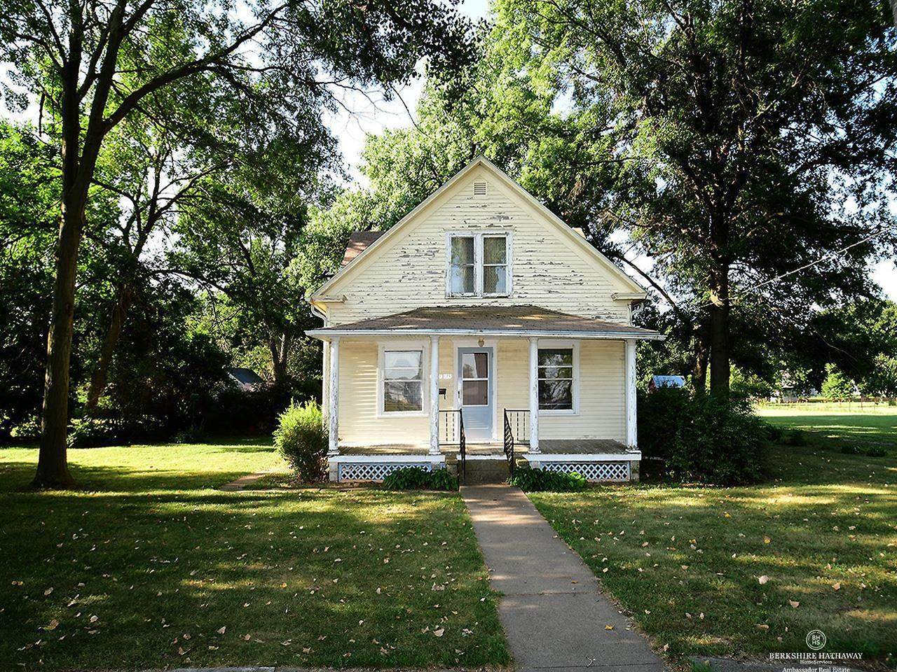 267 Oak Street - Photo 1