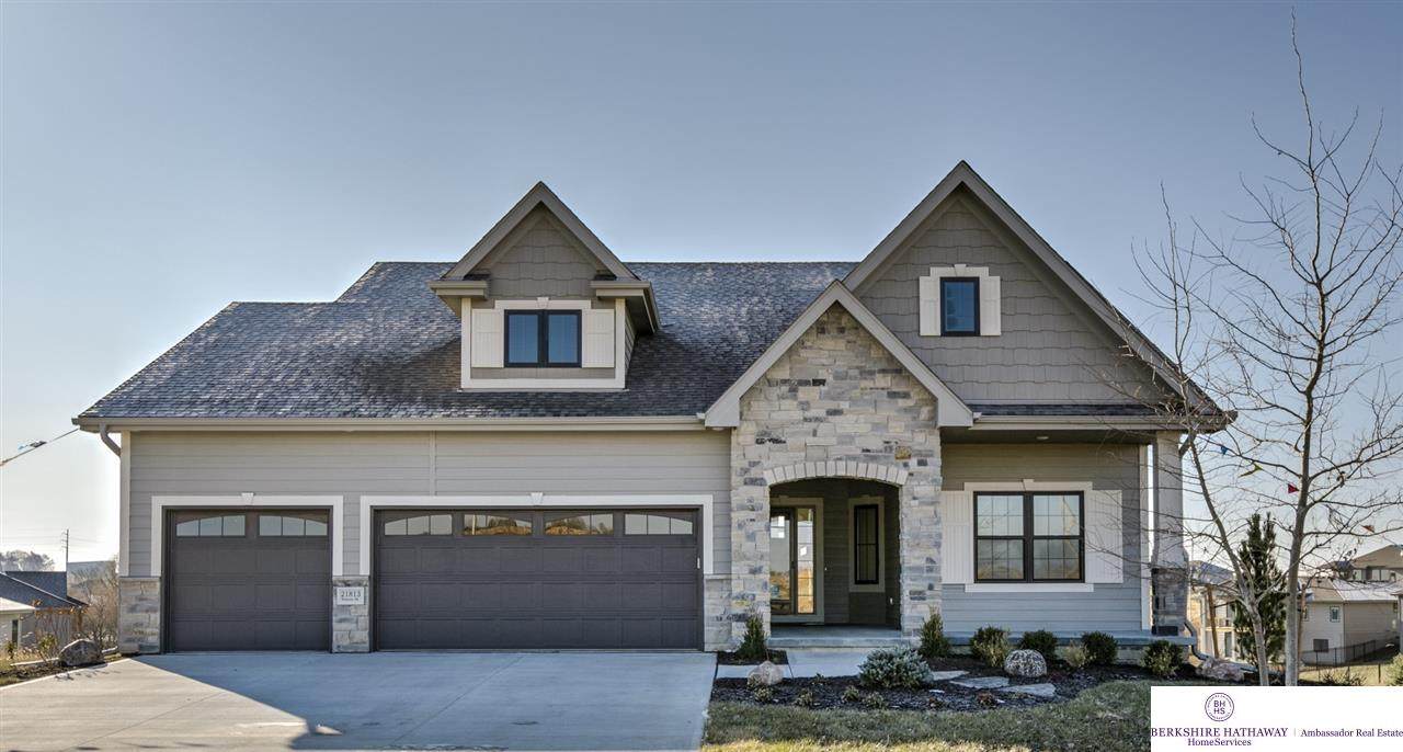 21813 Blaine Street - Photo 1
