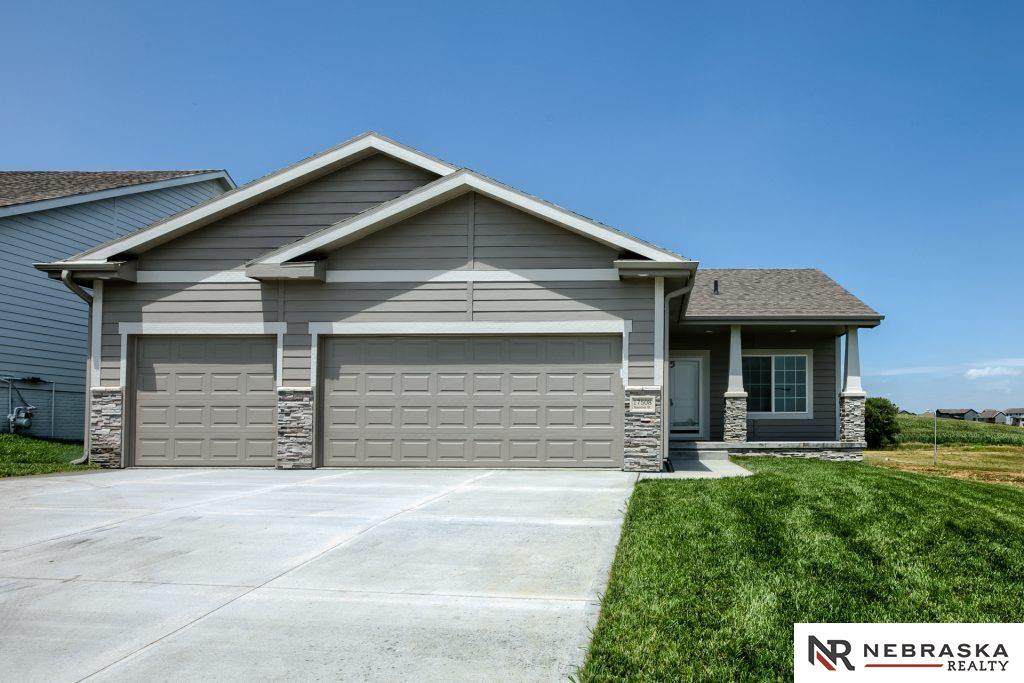 11323 Portage Circle - Photo 1