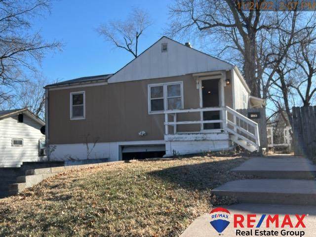 3943 Laurel Avenue - Photo 1