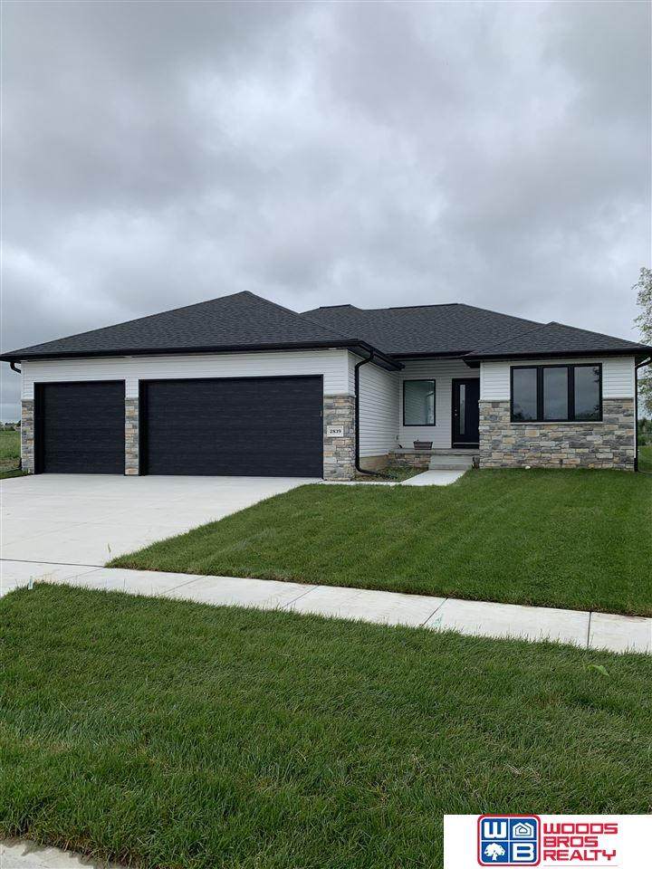 2839 90th Street - Photo 1