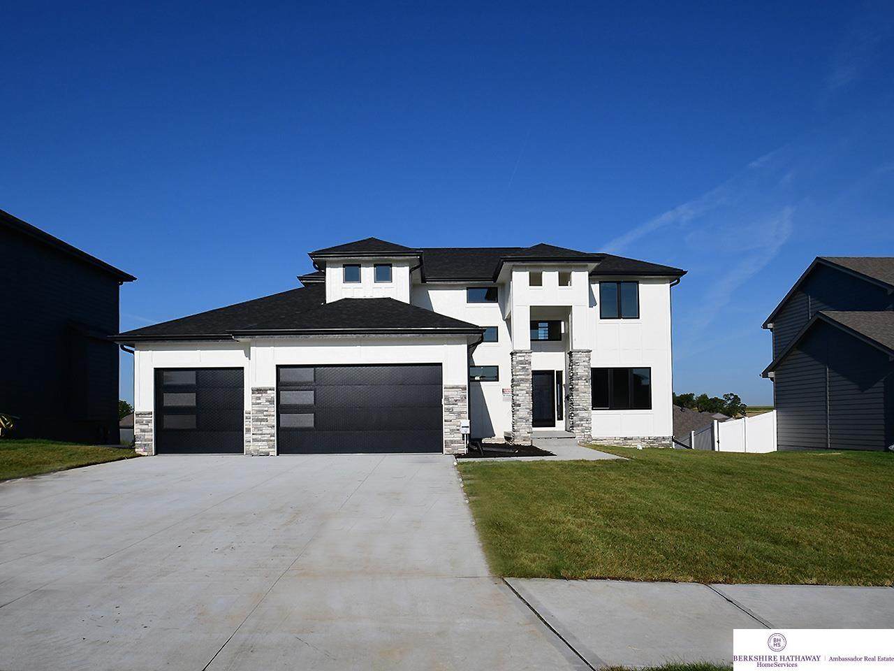 7606 Kilpatrick Parkway - Photo 1