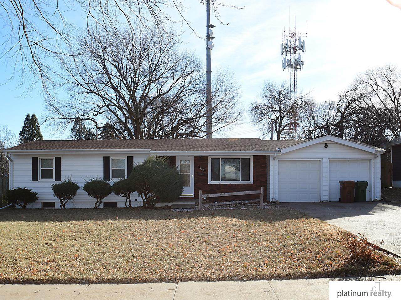 1403 Madison Street - Photo 1