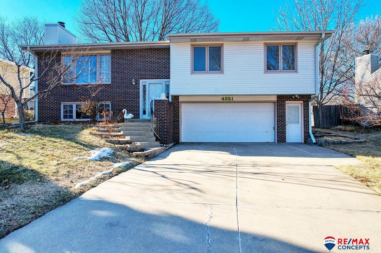 4821 65th Street - Photo 1