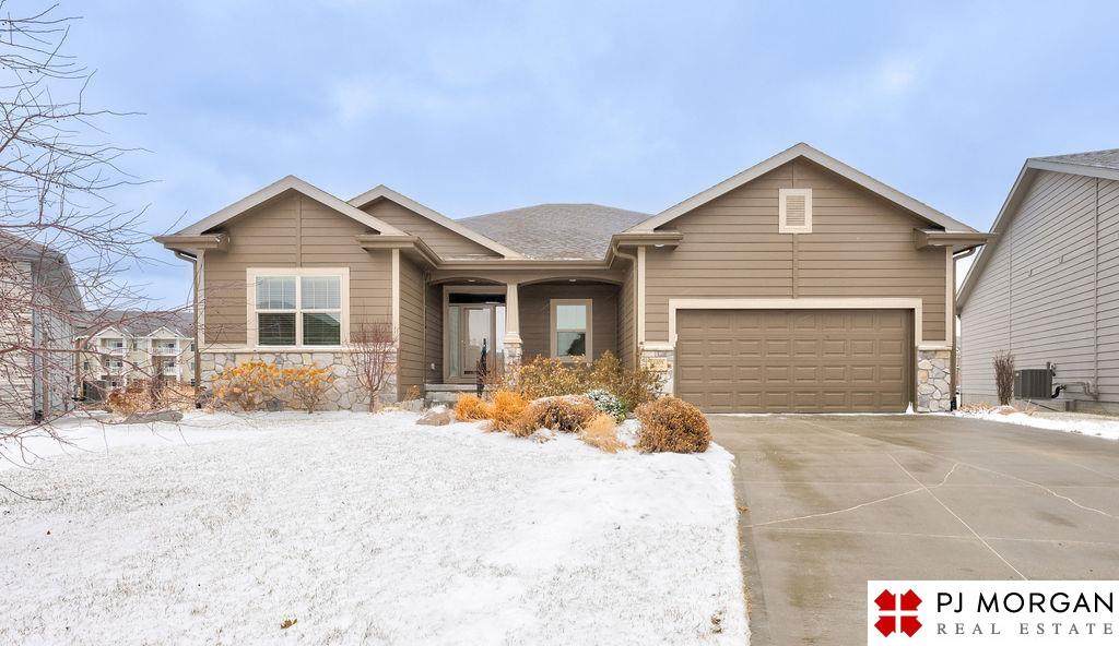 19305 Franklin Circle - Photo 1