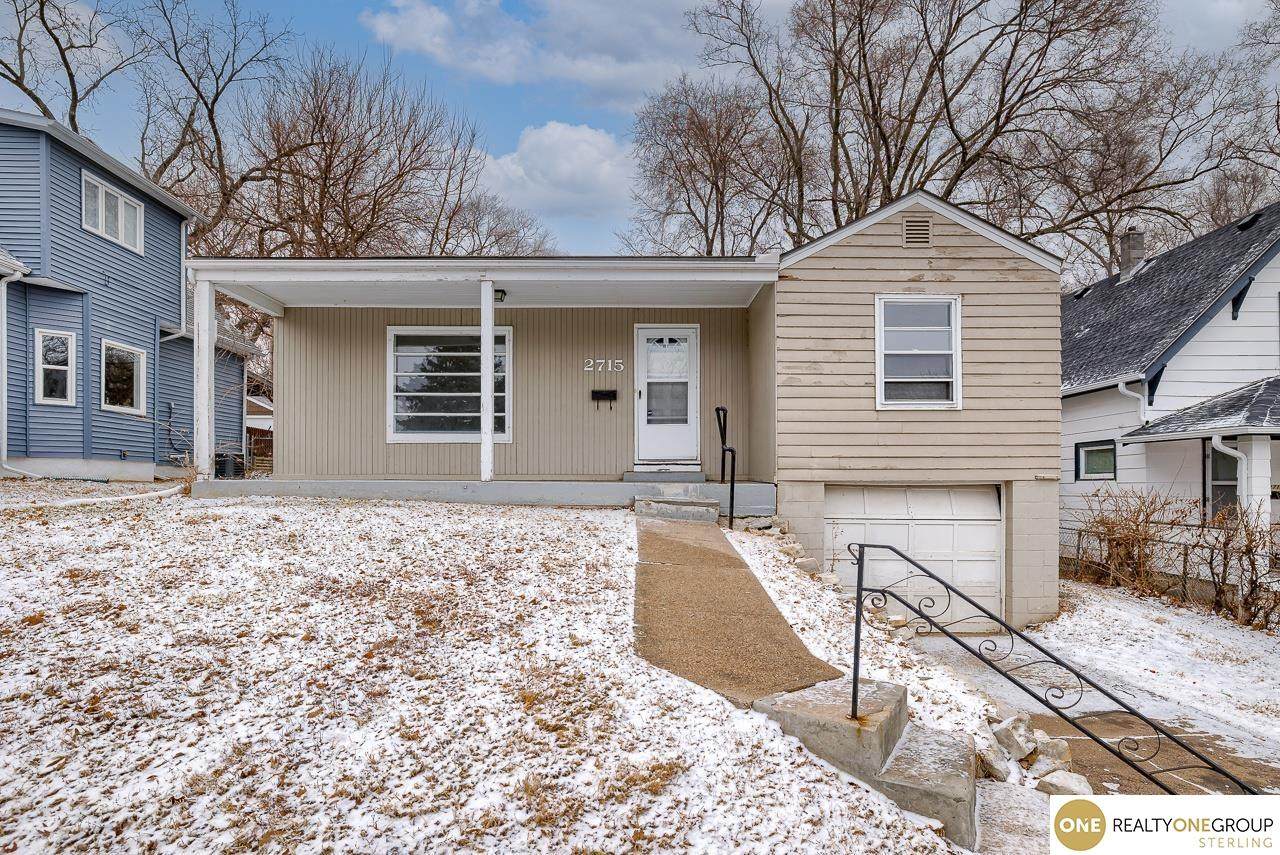 2715 65 Street - Photo 1