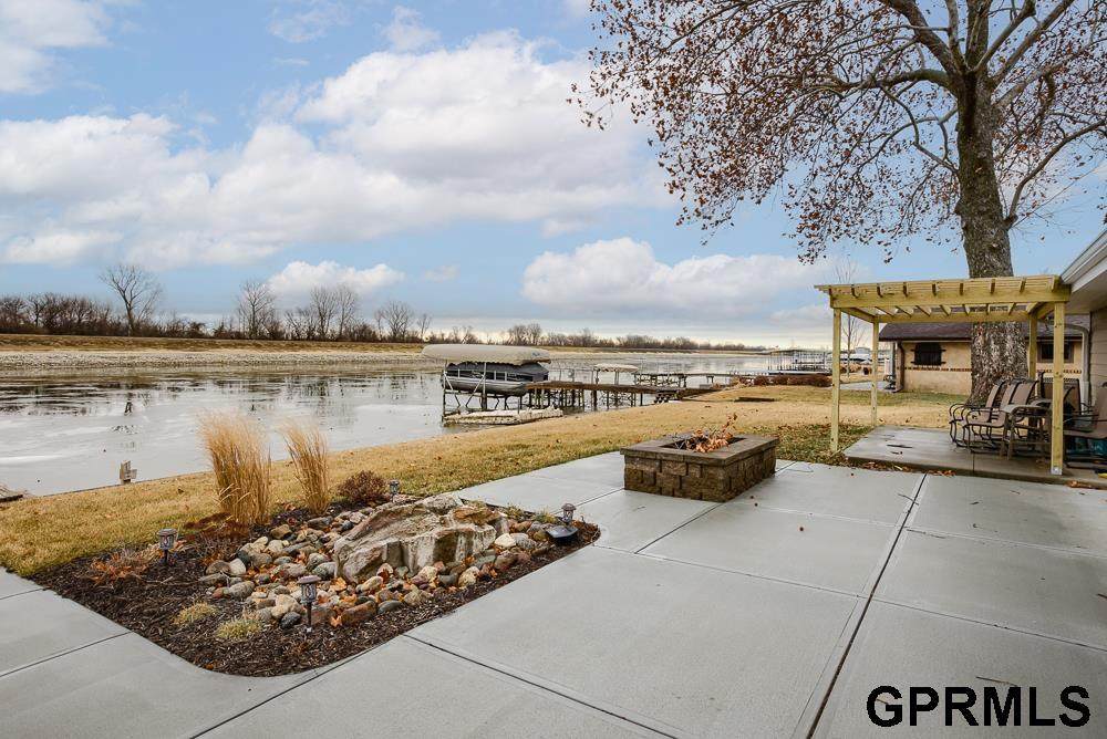 2523 Shore Drive - Photo 1