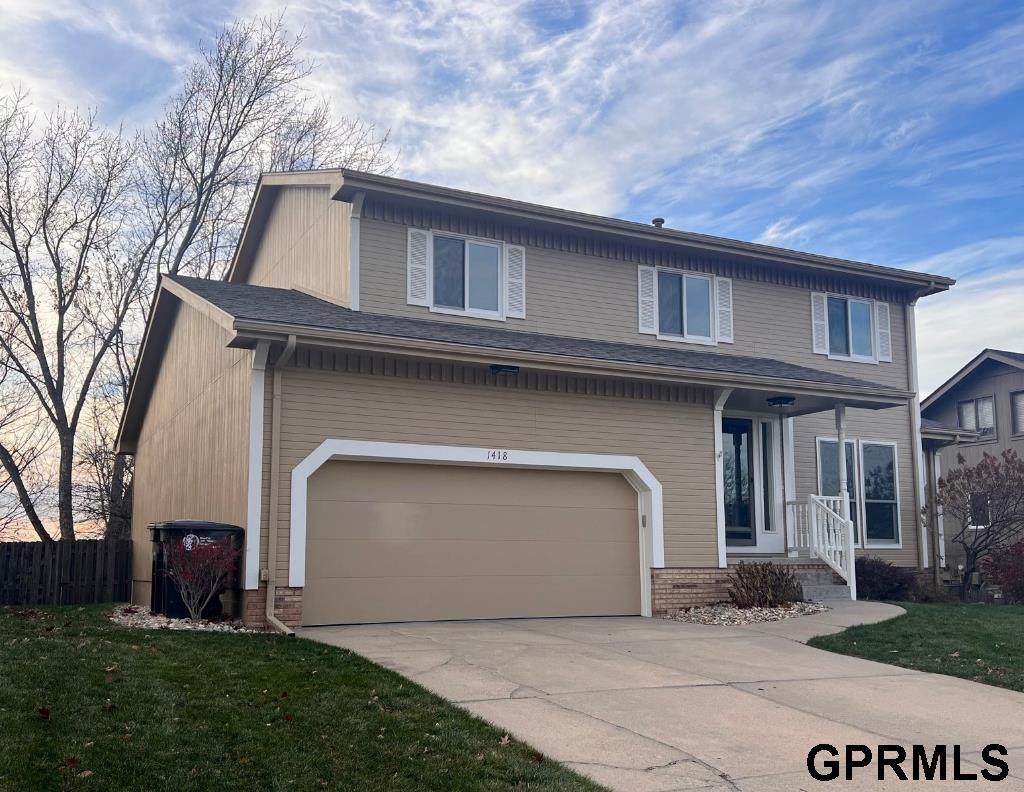 1418 158Th Avenue - Photo 1