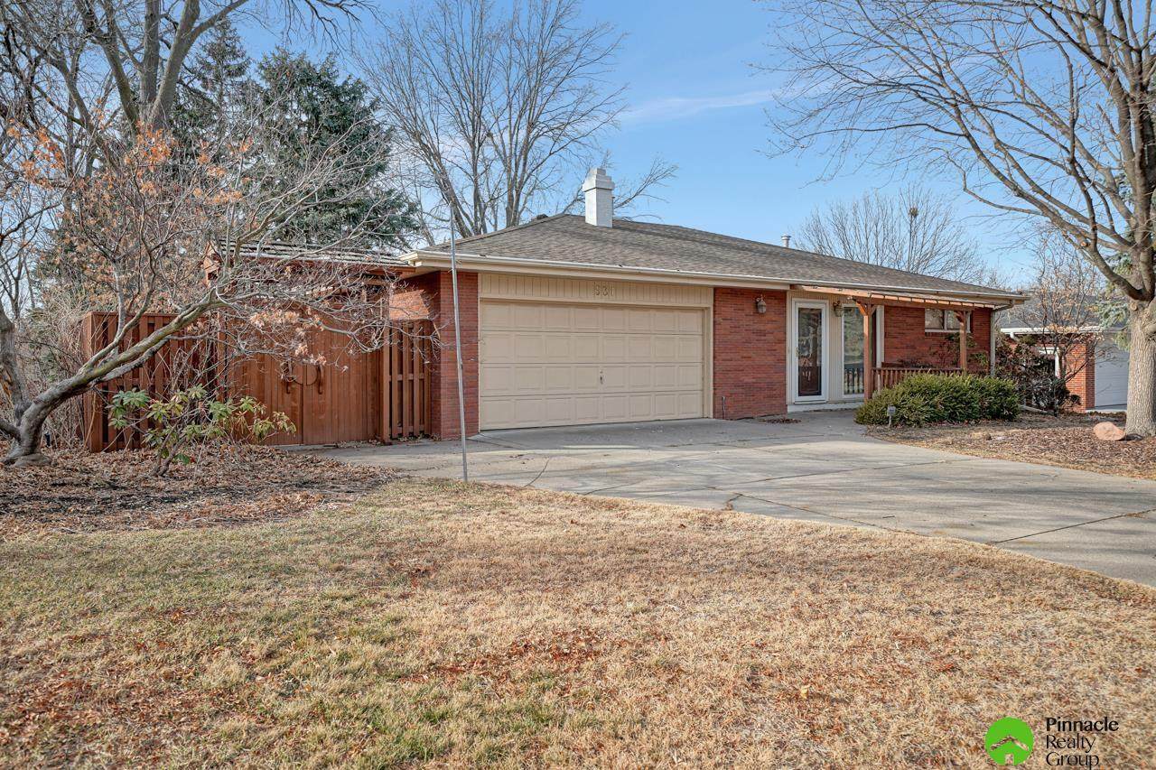 531 Cottonwood Drive - Photo 1
