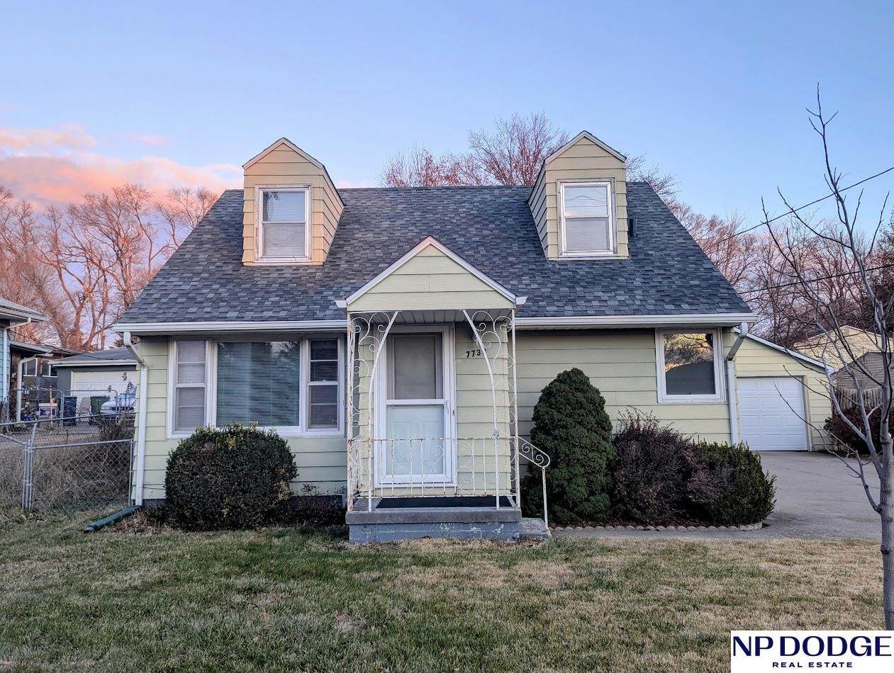 7733 30 Street - Photo 1