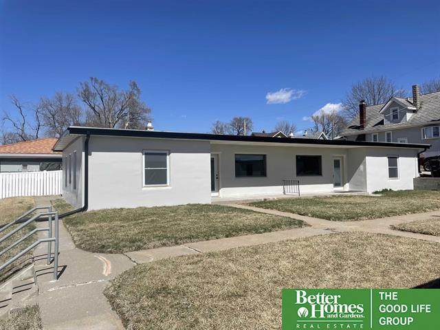 3305 32 Avenue - Photo 1