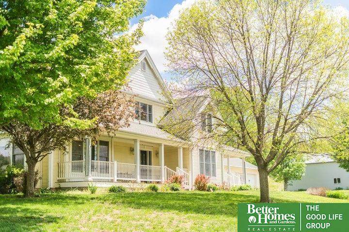 2048 Horse Creek Road - Photo 1