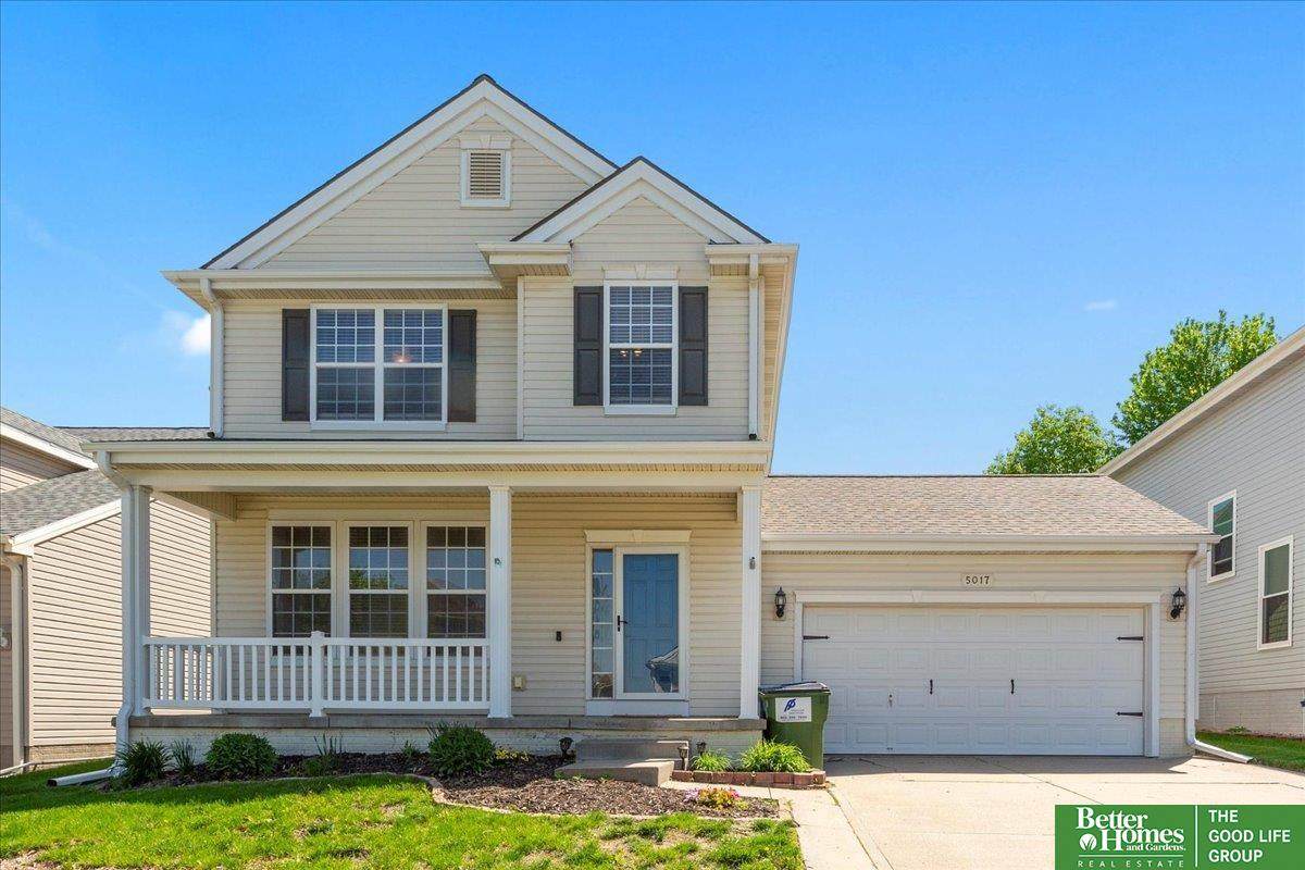 5017 194th Avenue - Photo 1