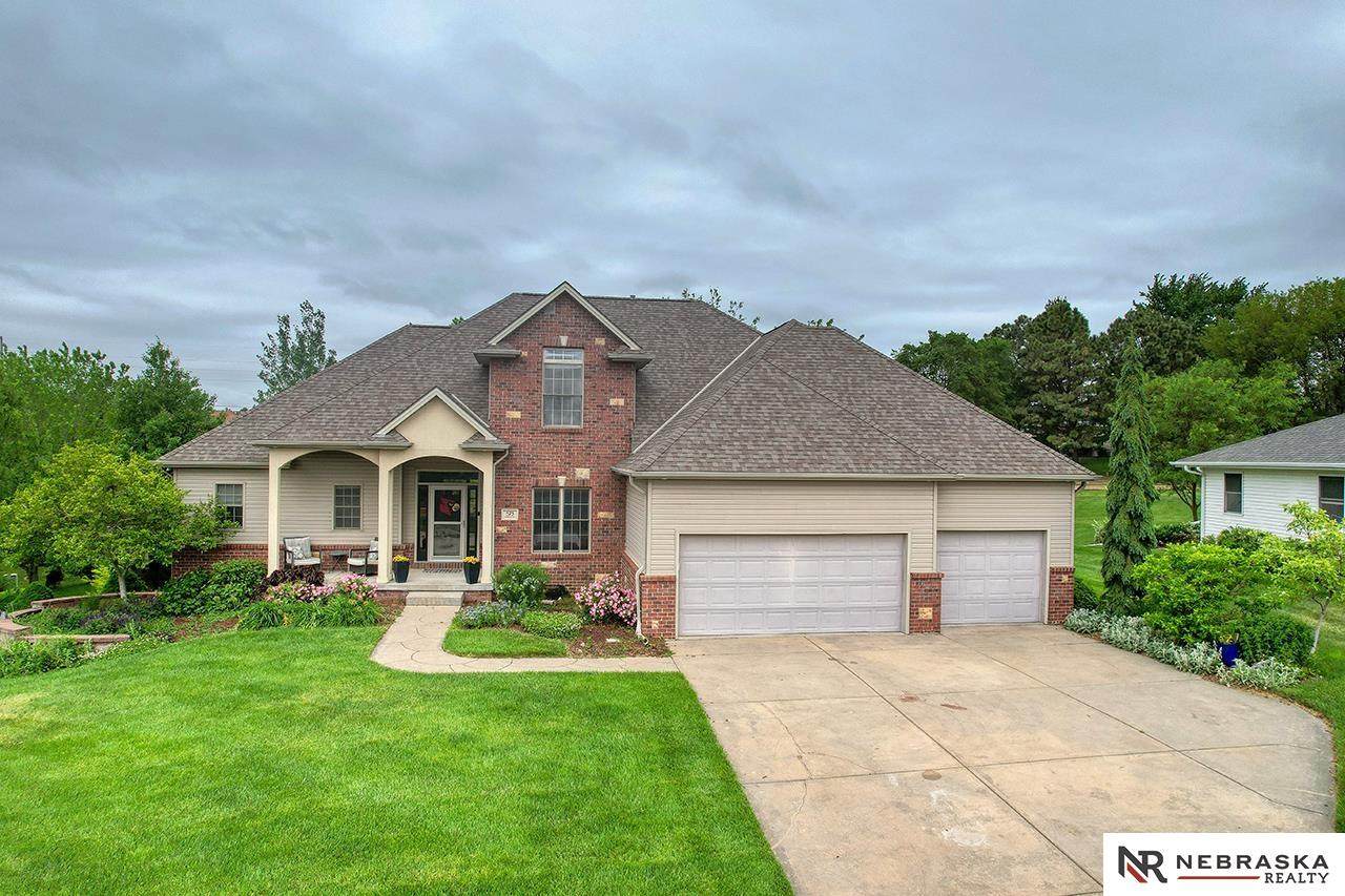 575 Franklin Drive - Photo 1