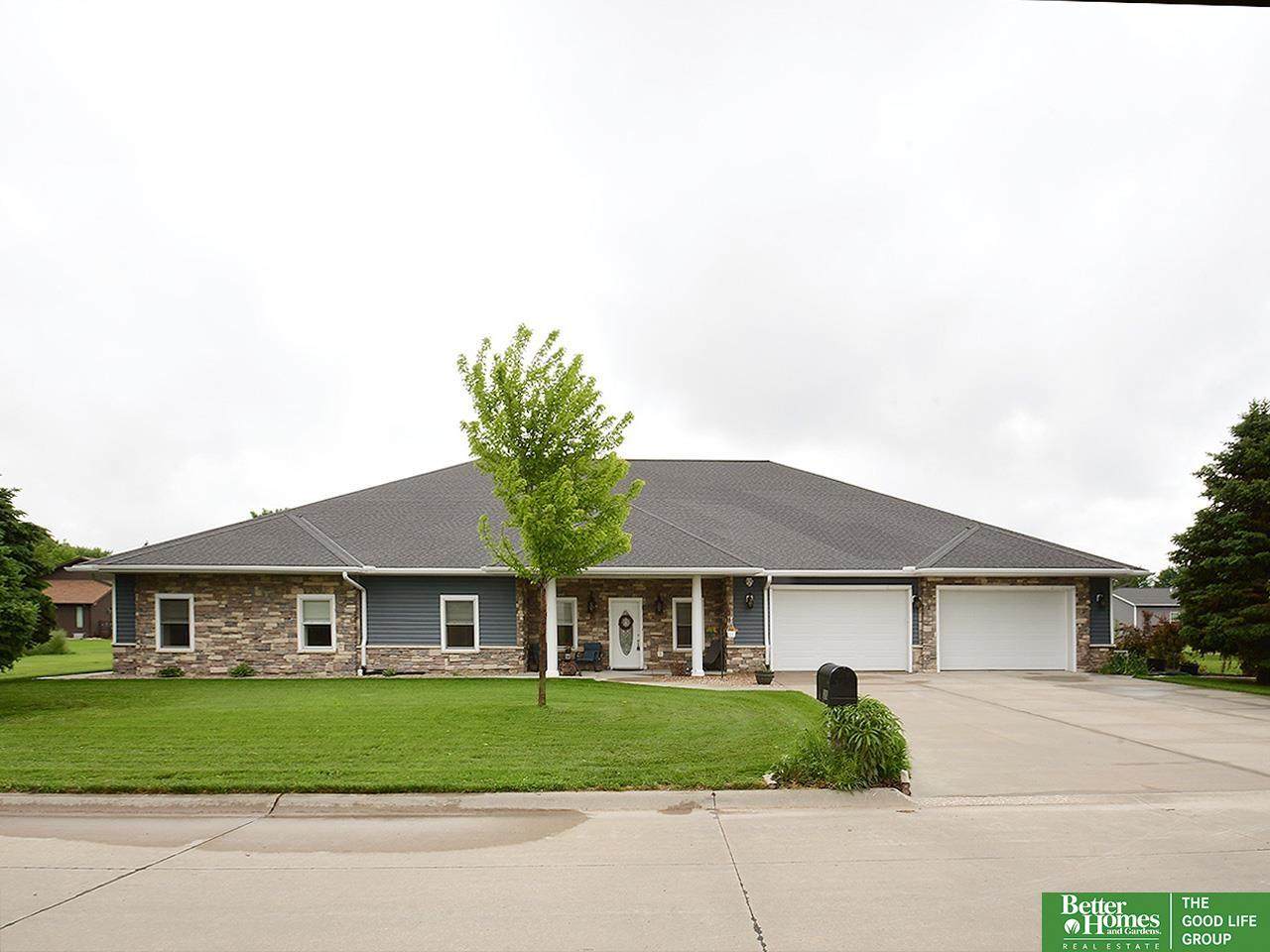 220 Taylor Street - Photo 1