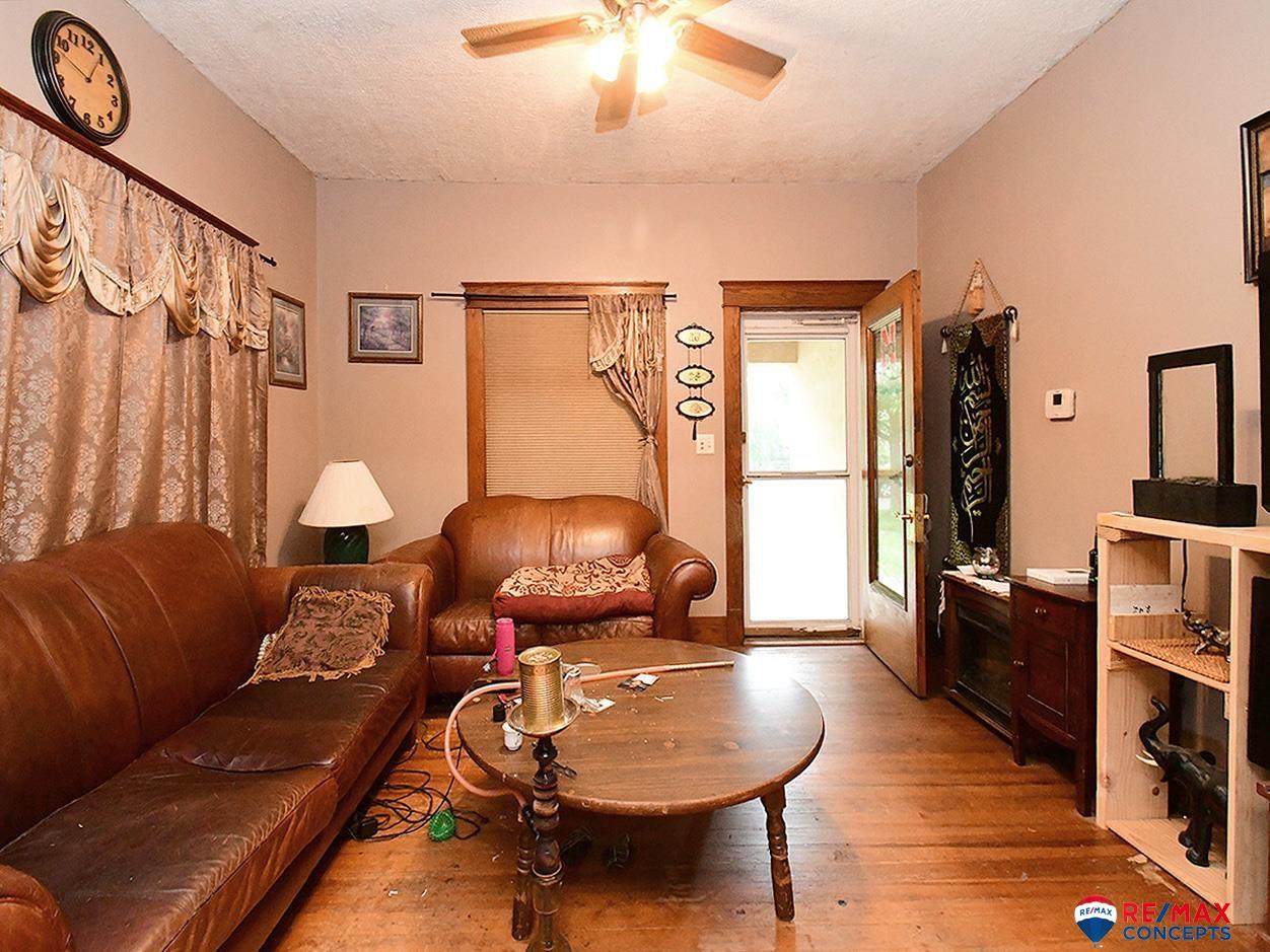 624 School Street - Photo 1
