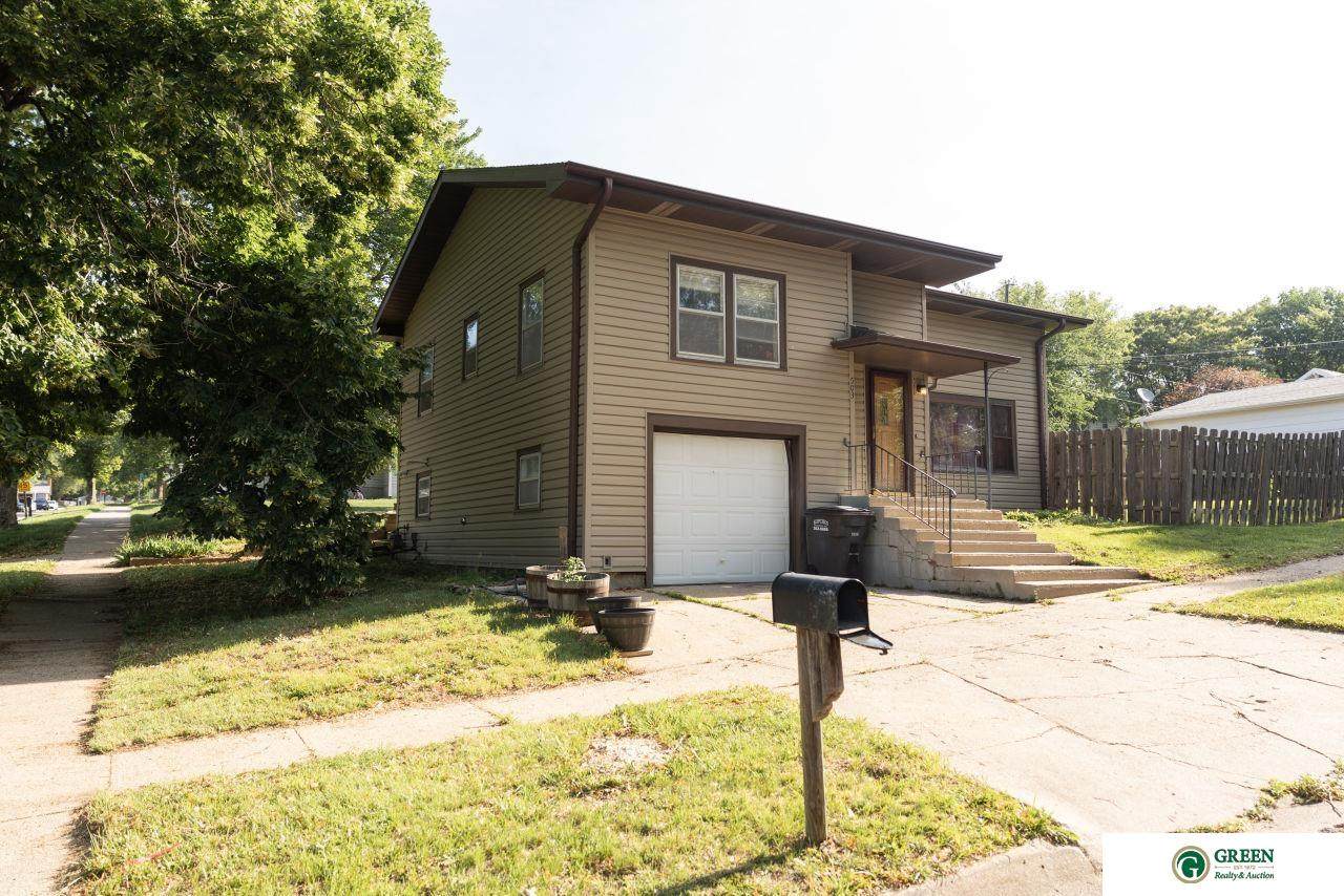 503 12th Street - Photo 1