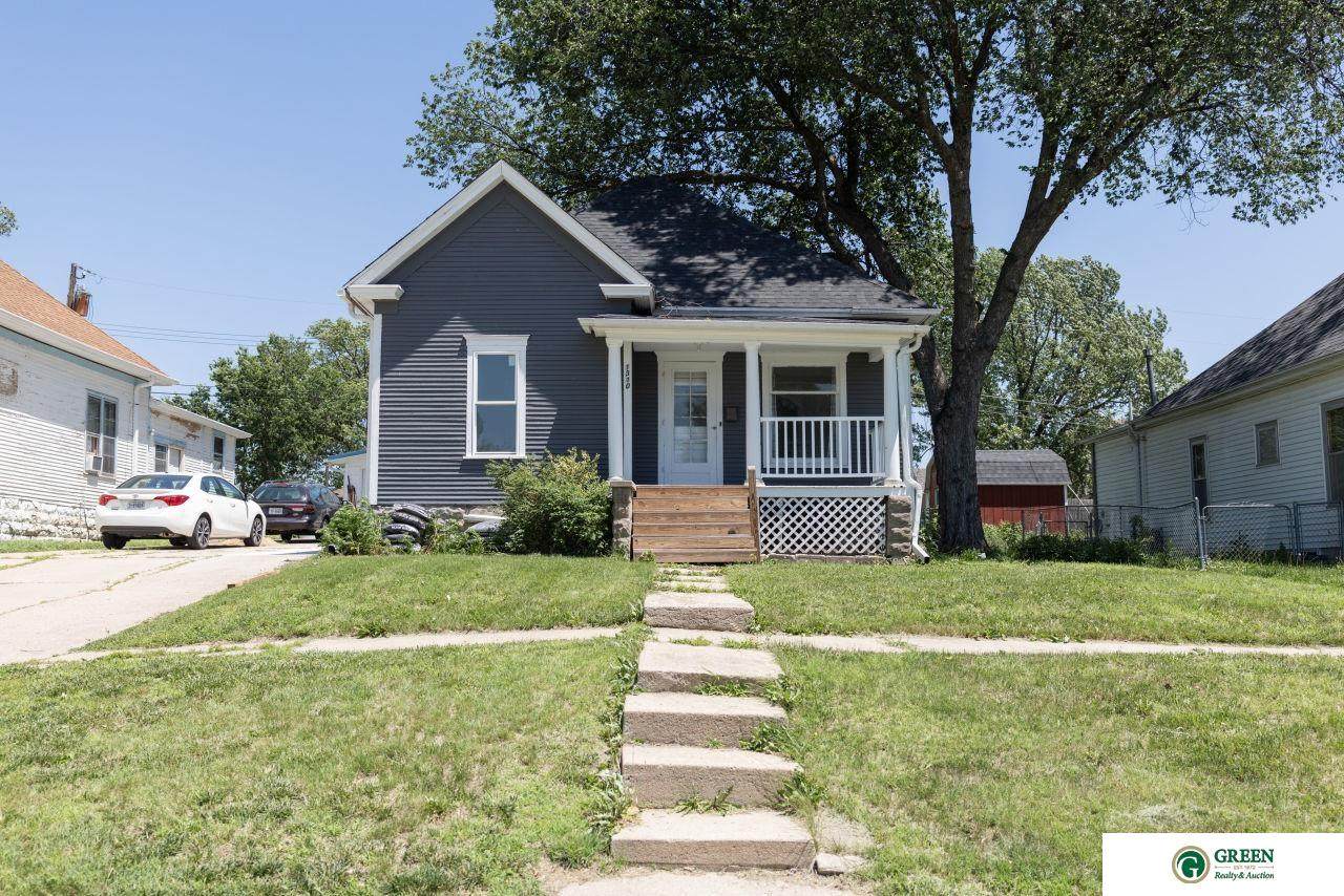 1310 Iowa Avenue - Photo 1