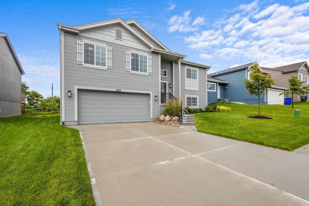 8622 Young Street - Photo 1