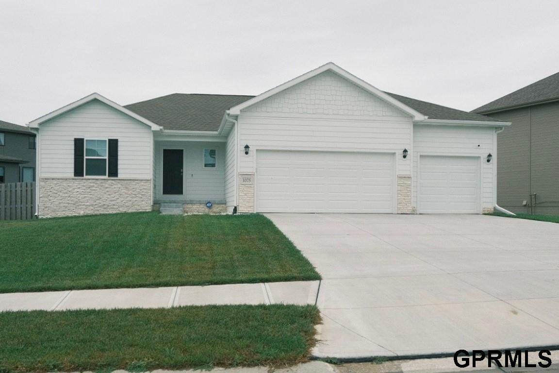 1075 Hazel Lane - Photo 1