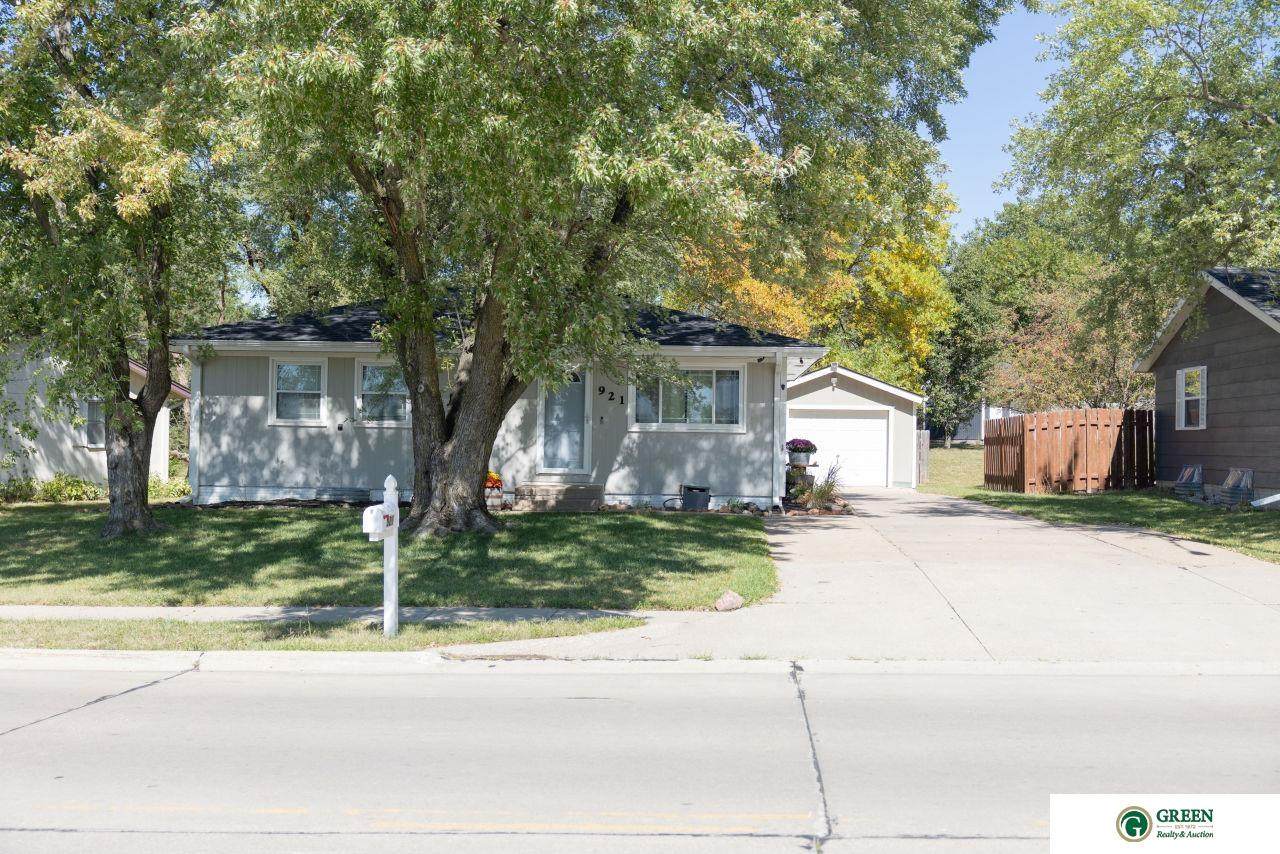 921 Nobes Road - Photo 1