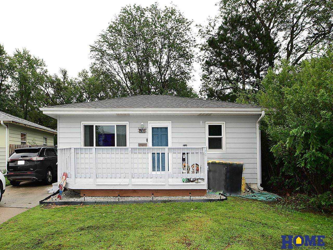 908 Cotner Boulevard - Photo 1