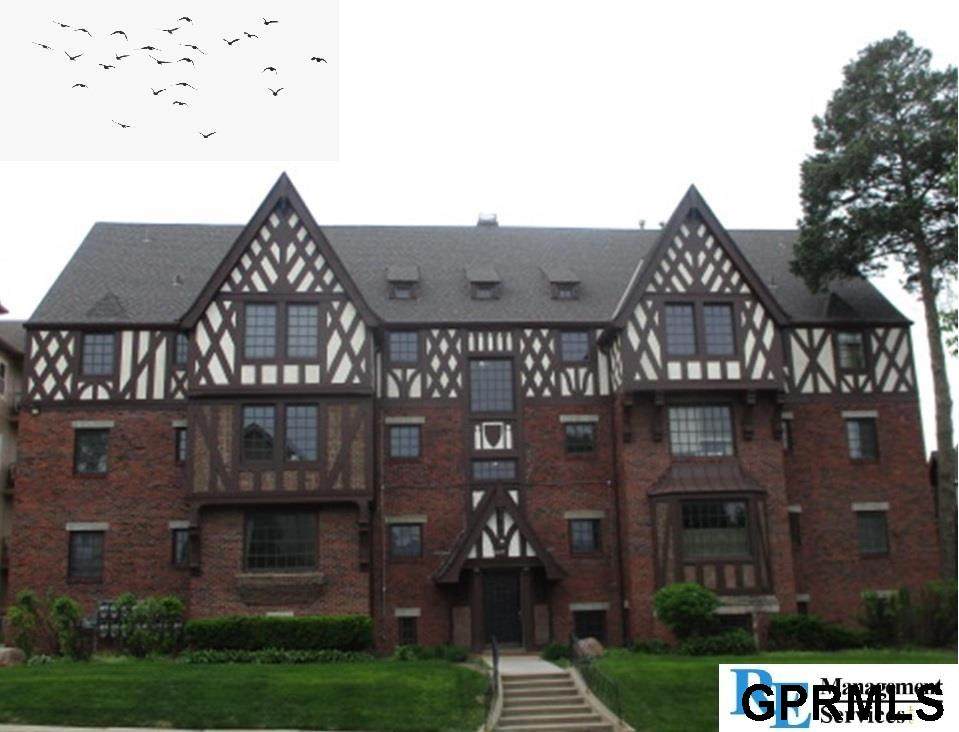 4907 Davenport Street - Photo 1