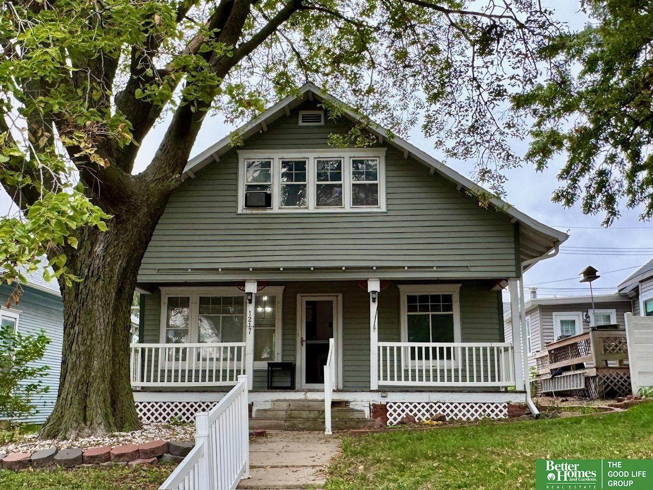 1217 Grant Avenue - Photo 1