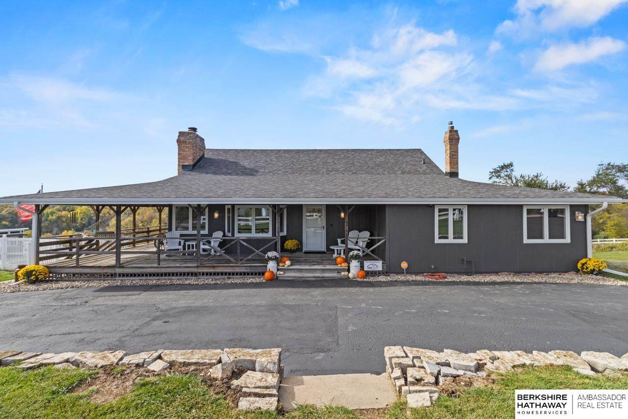 10104 48th Street - Photo 1