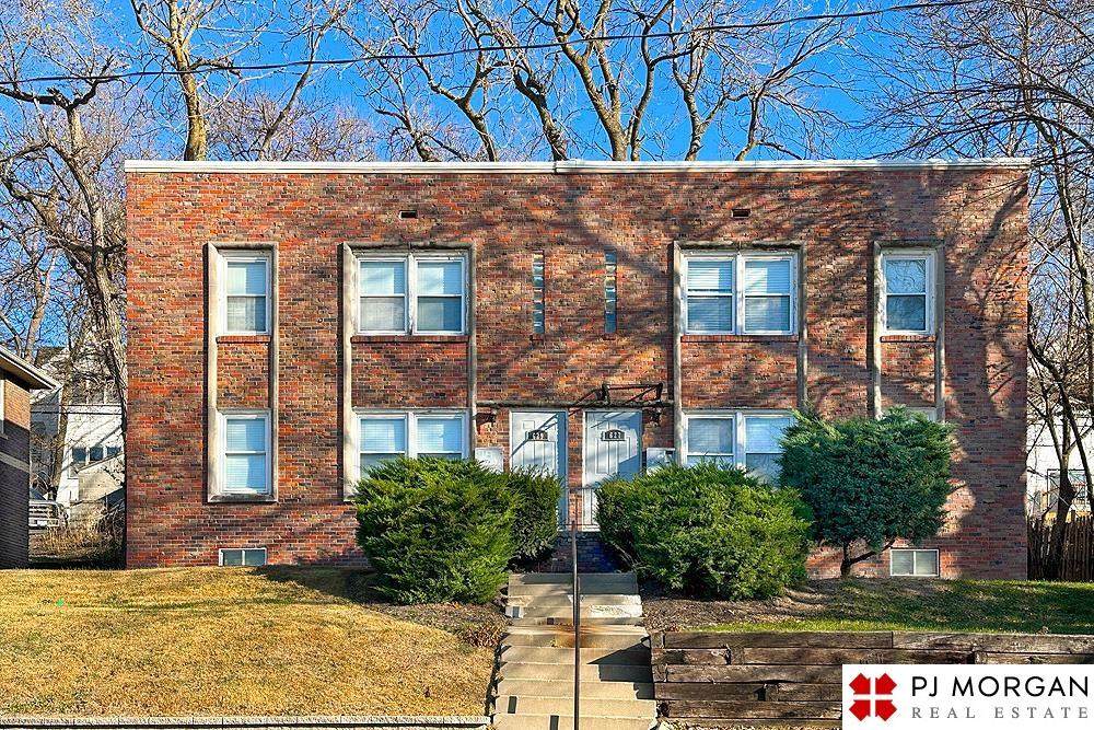 627-629 41st Street - Photo 1