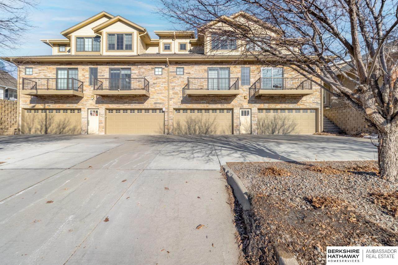 5138 Dodge Street - Photo 1