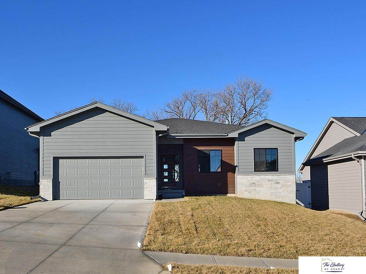 7610 116 Avenue - Photo 1