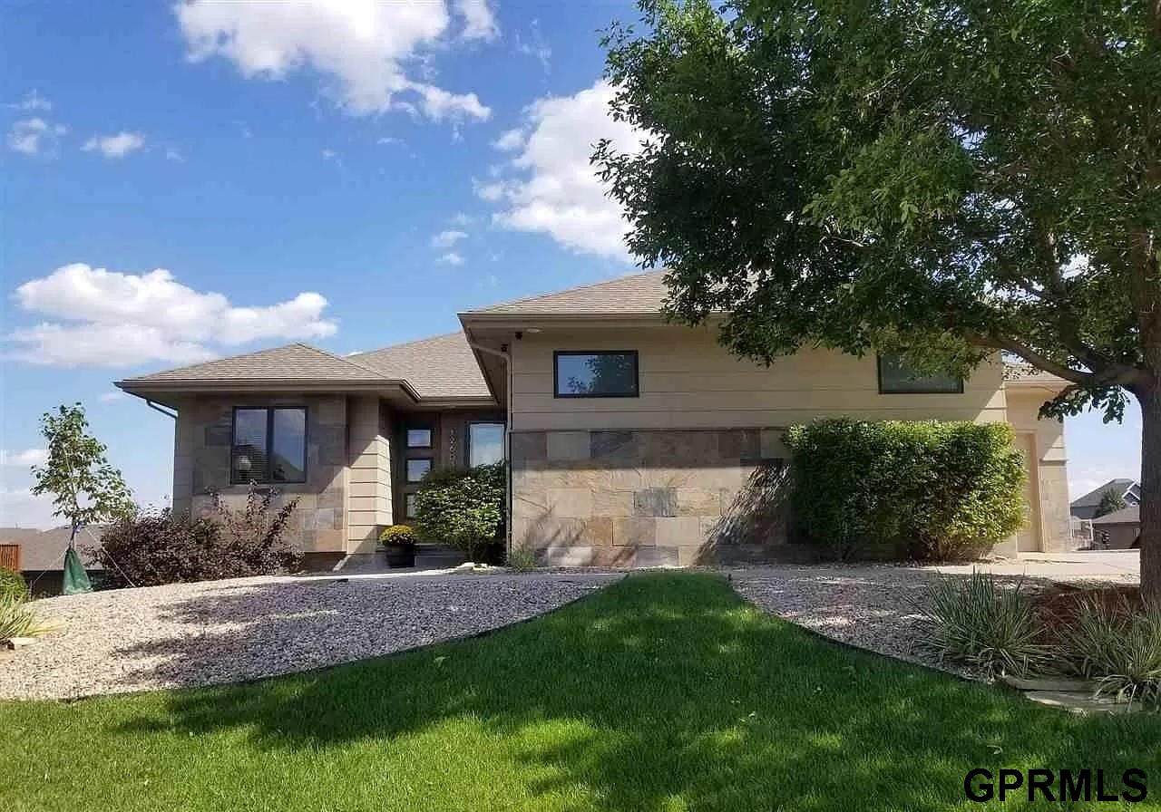 12603 81st Avenue - Photo 1