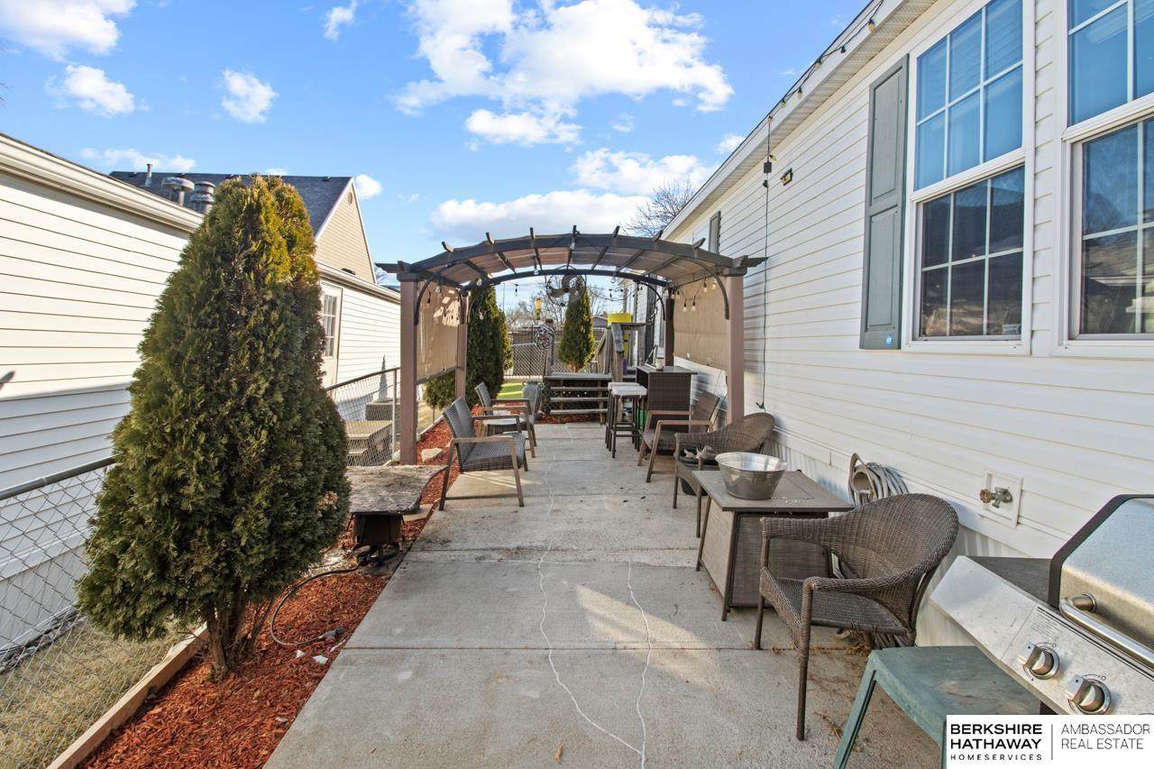 15011 Atlas Plaza - Photo 1