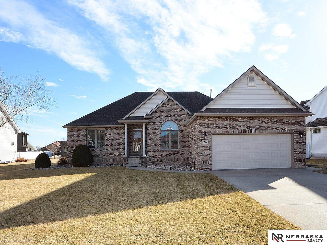 1250 Glenwood Court - Photo 1