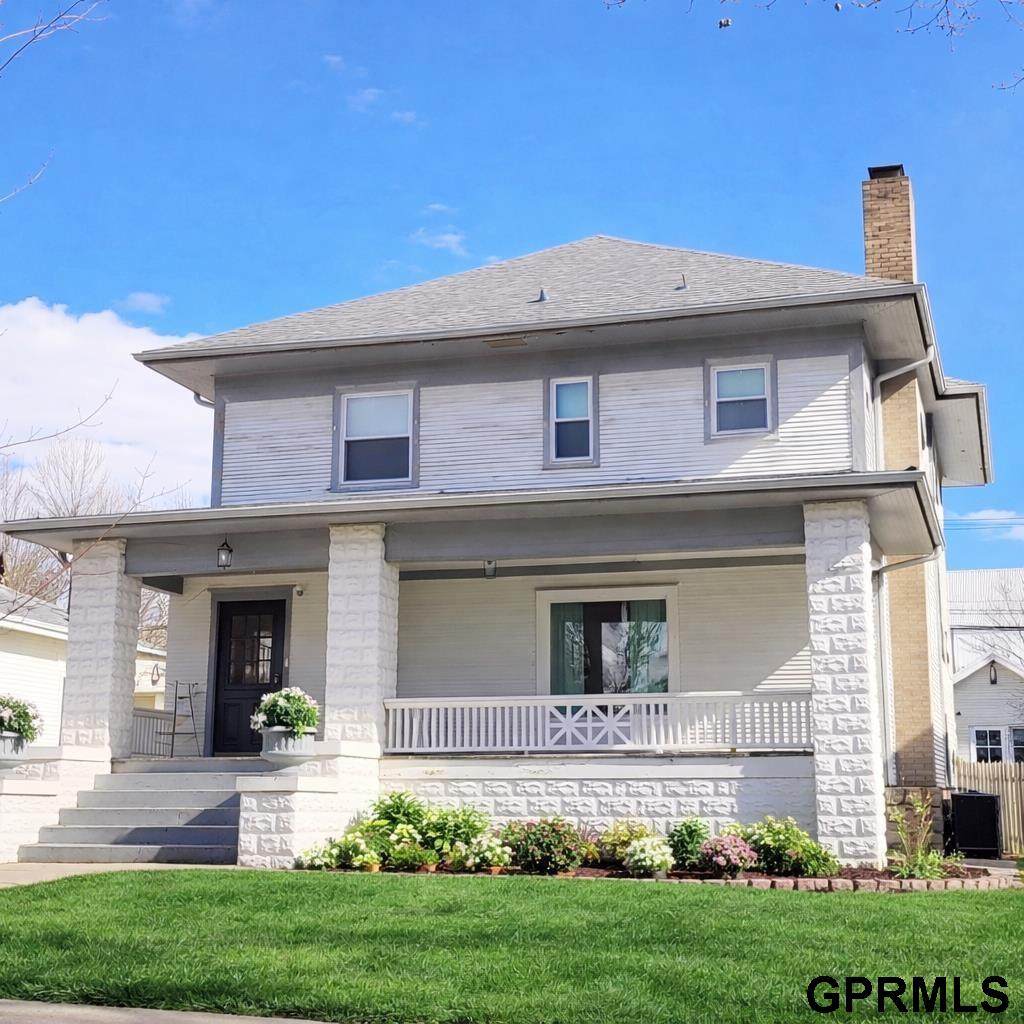 912 D Street - Photo 1
