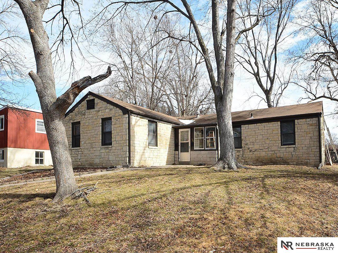 https://bt-photos.global.ssl.fastly.net/omaha/orig_boomver_1_22605275-2.jpg