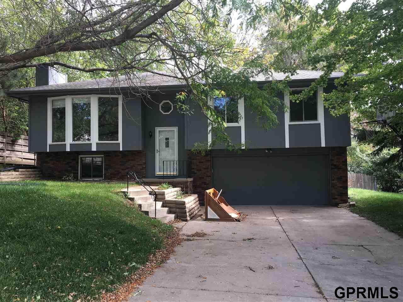 2411 142 Street - Photo 1