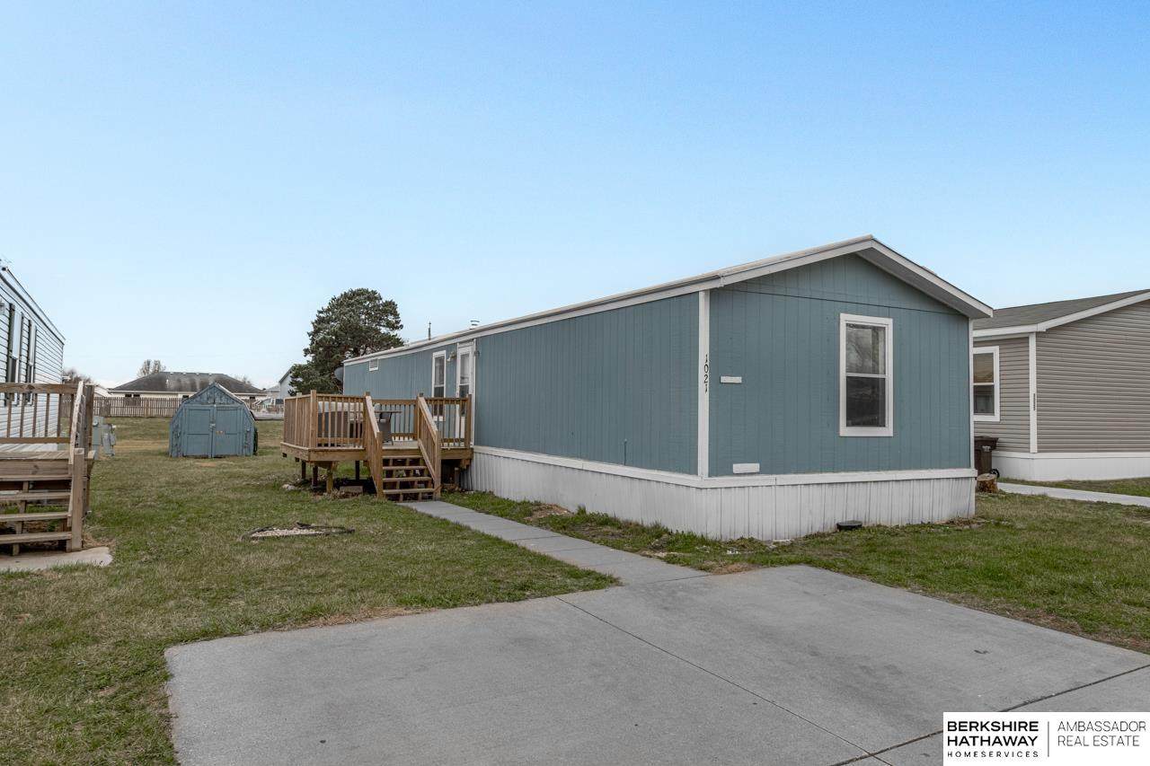 1021 Gordon Drive - Photo 1