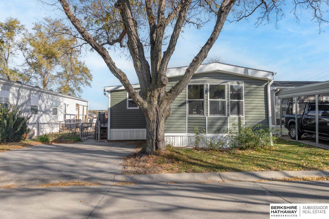 4067 150 Plaza - Photo 1