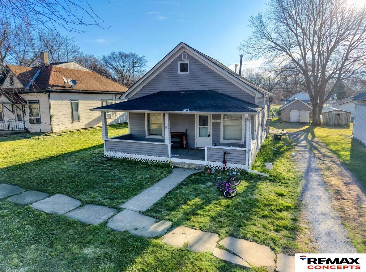 416 8Th Street - Photo 1
