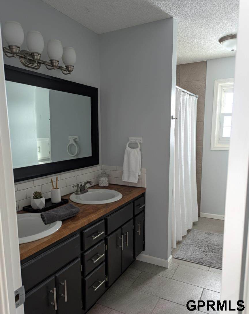 5309 62Nd Street - Photo 1