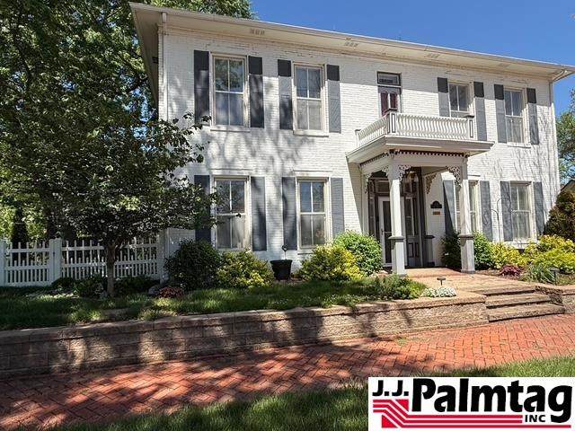 1118 1st Avenue - Photo 1