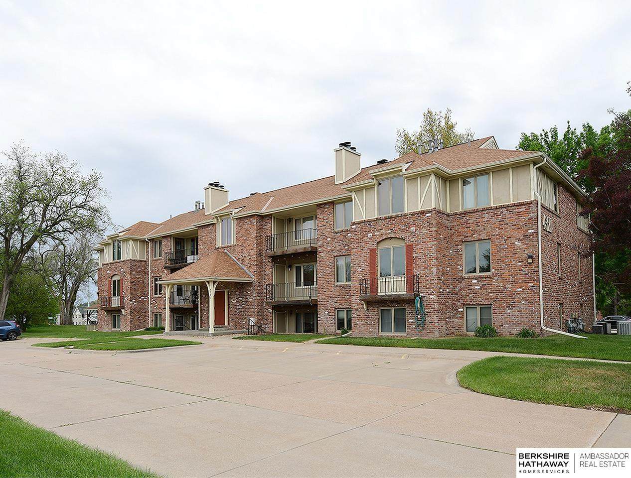 https://bt-photos.global.ssl.fastly.net/omaha/orig_boomver_1_22611532-2.jpg