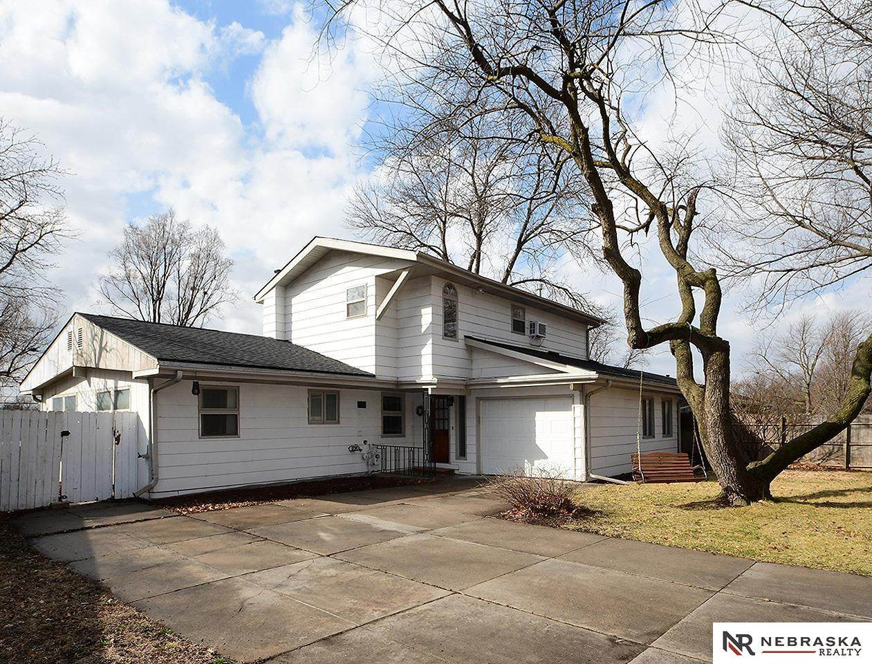 729 Eldora Lane - Photo 1