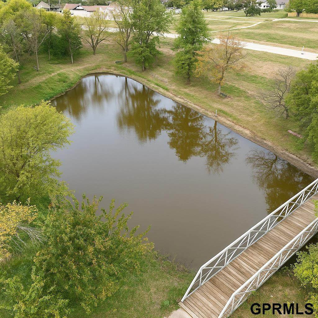 https://bt-photos.global.ssl.fastly.net/omaha/orig_boomver_1_22615249-2.jpg