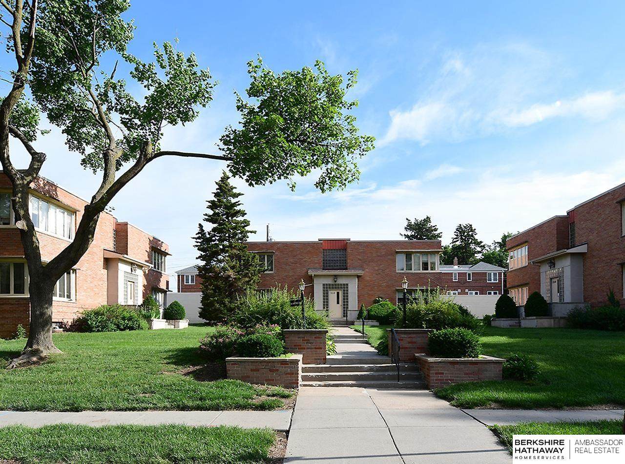 5314 Corby Street - Photo 1
