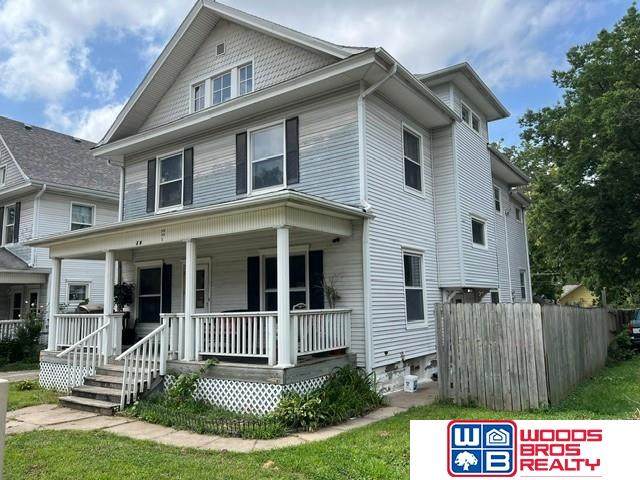 329 27th Street - Photo 1