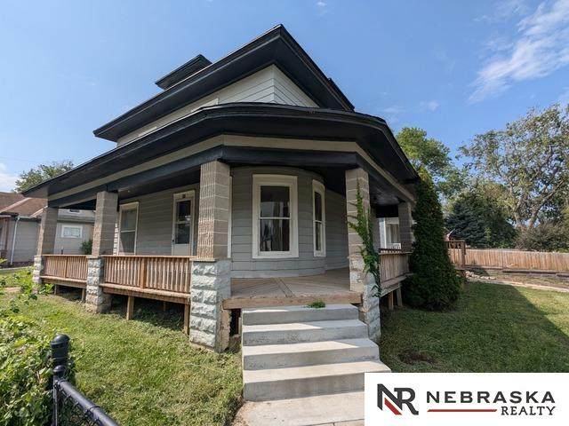 945 F Street - Photo 1