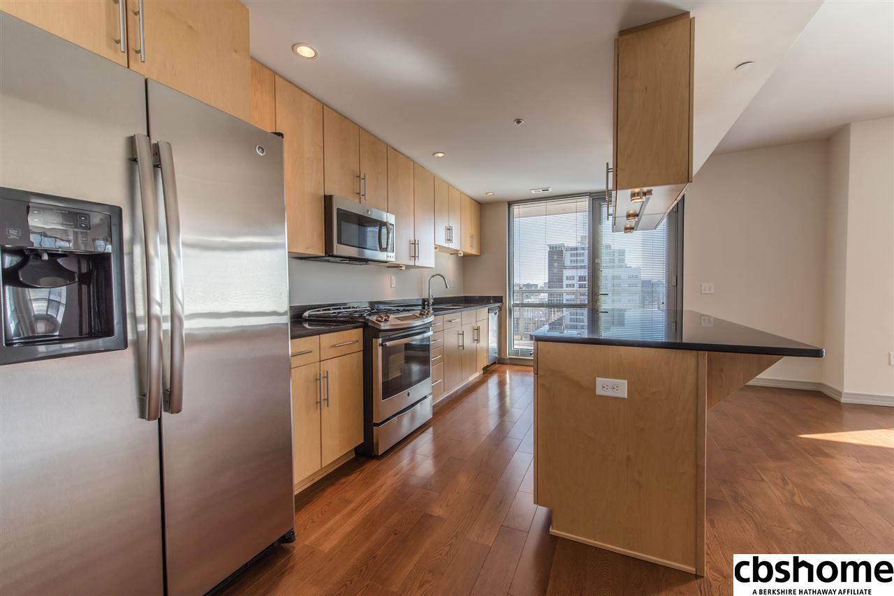 220 31 Avenue - Photo 1